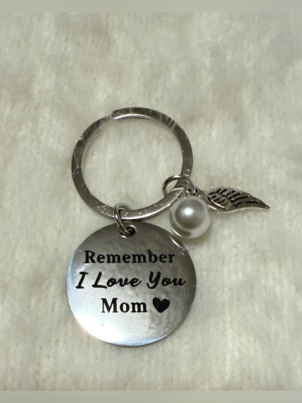 "Remember I Love You Mom" Silver Keychain with Pearl and Leaf Charm